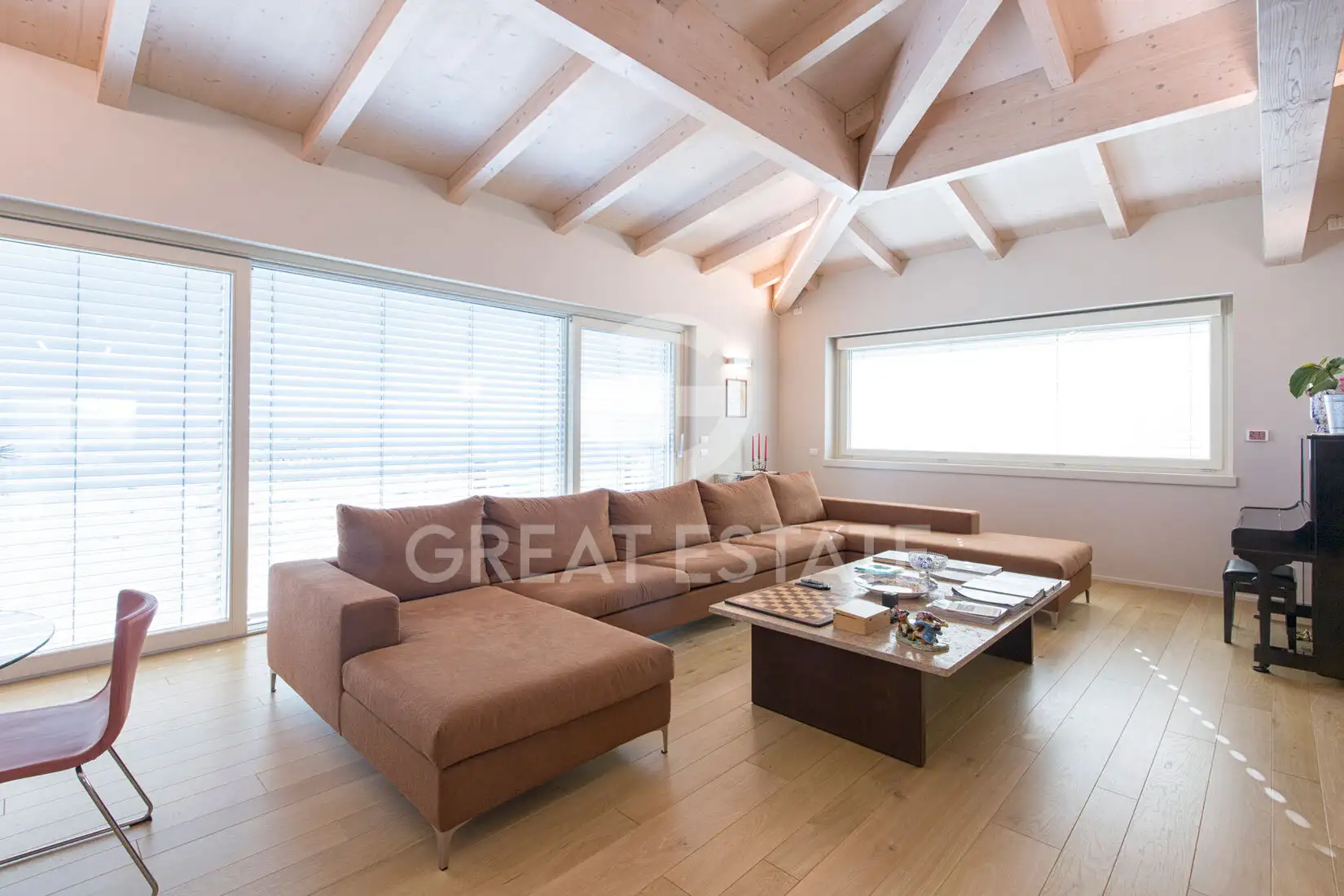 Villa 880m² in Italy, Arezzo. Priced at 3700000€ rent photo-13