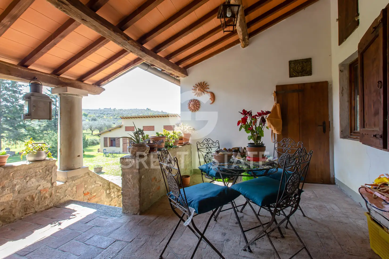 House 1563m² in Italy, Florence. Priced at 1950000€ rent photo-10