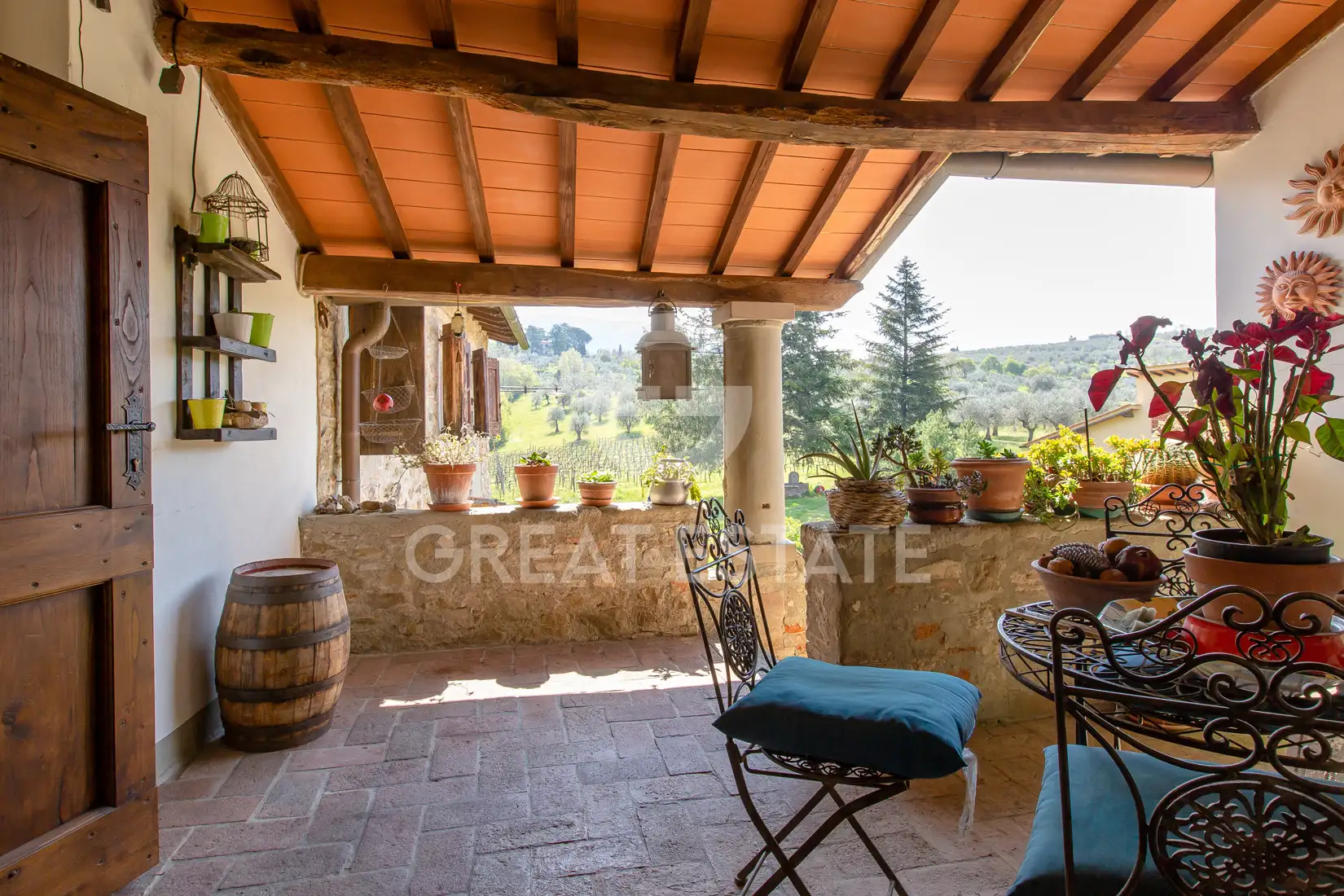 House 1563m² in Italy, Florence. Priced at 1950000€ rent photo-11