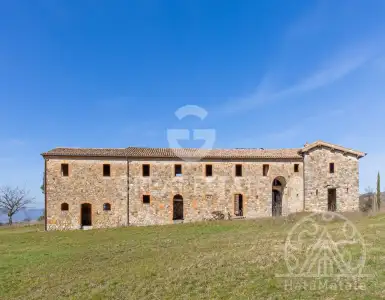 Buy in Italy for 620000€