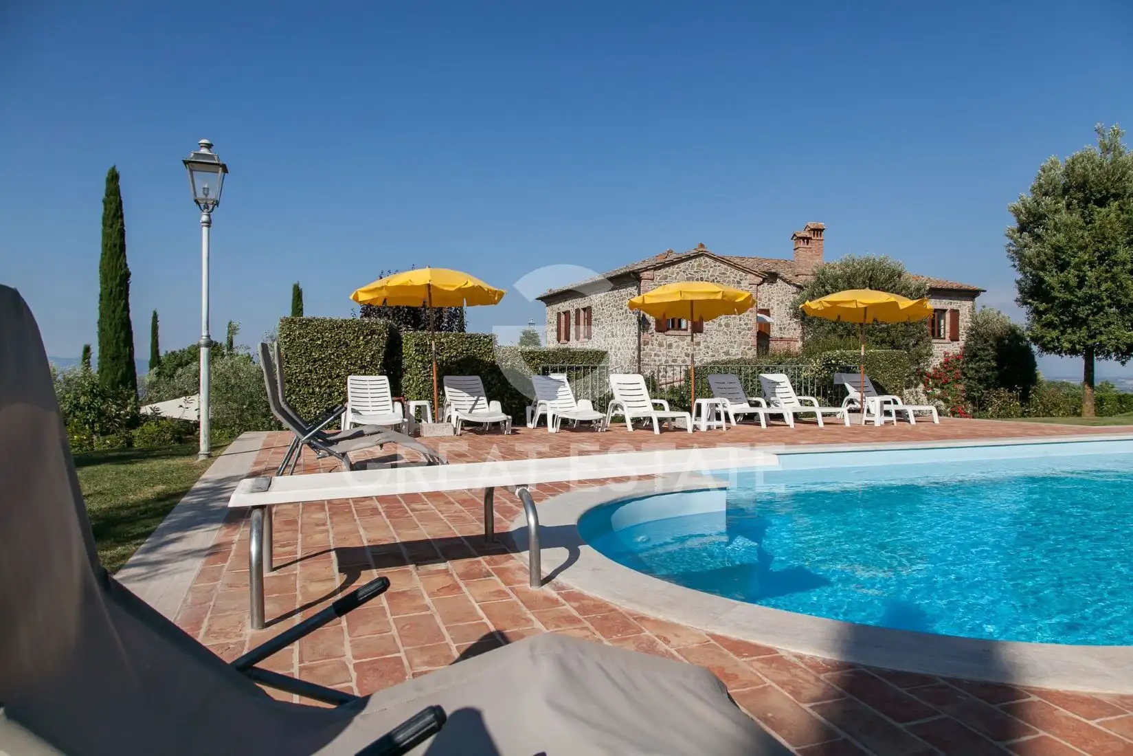 House 937m² in Italy, Siena. Priced at 3900000€ rent photo-13