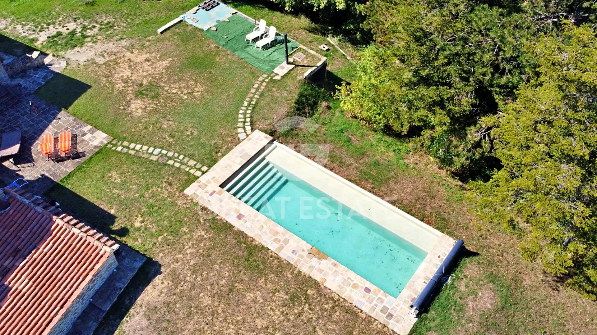 House 600m² in Italy, Perugia. Priced at 695000€ rent photo-13