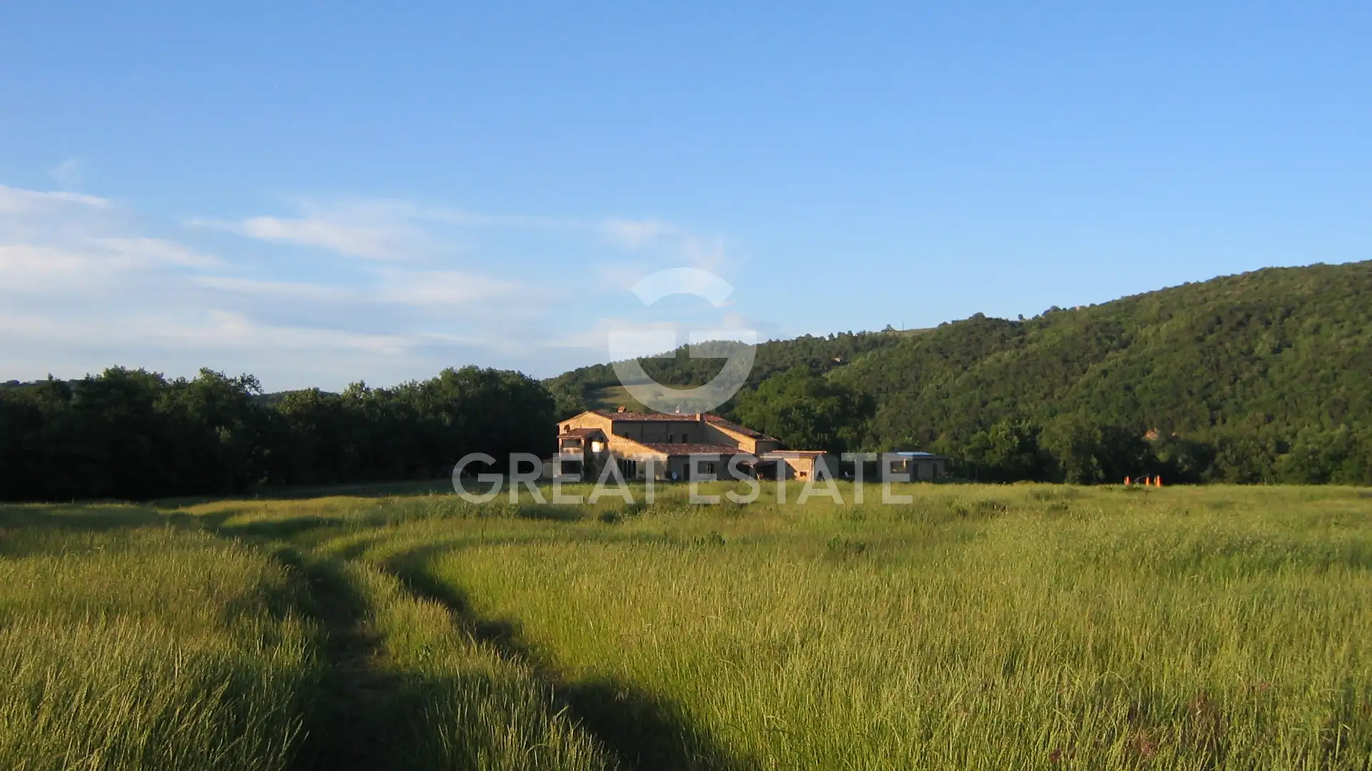 House 763m² in Italy, Grosseto. Priced at 1850000€ rent photo-3