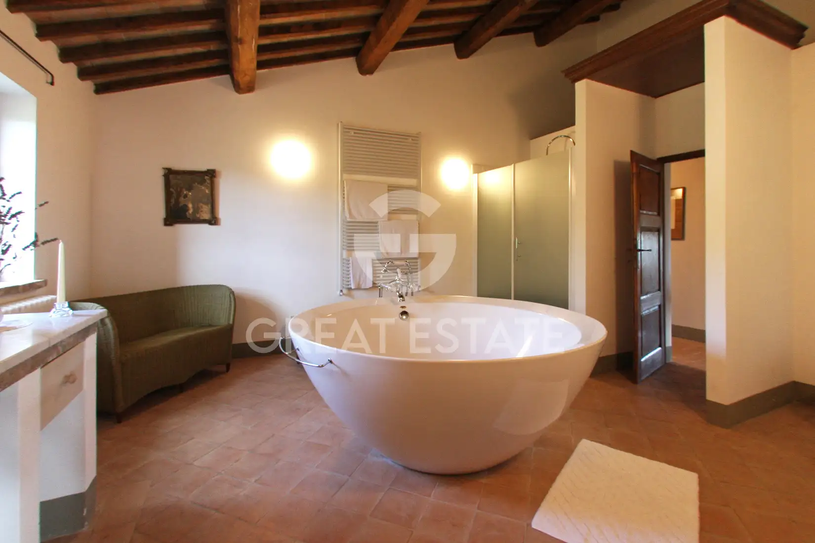 House 633m² in Italy, Viterbo. Priced at 898000€ rent photo-12