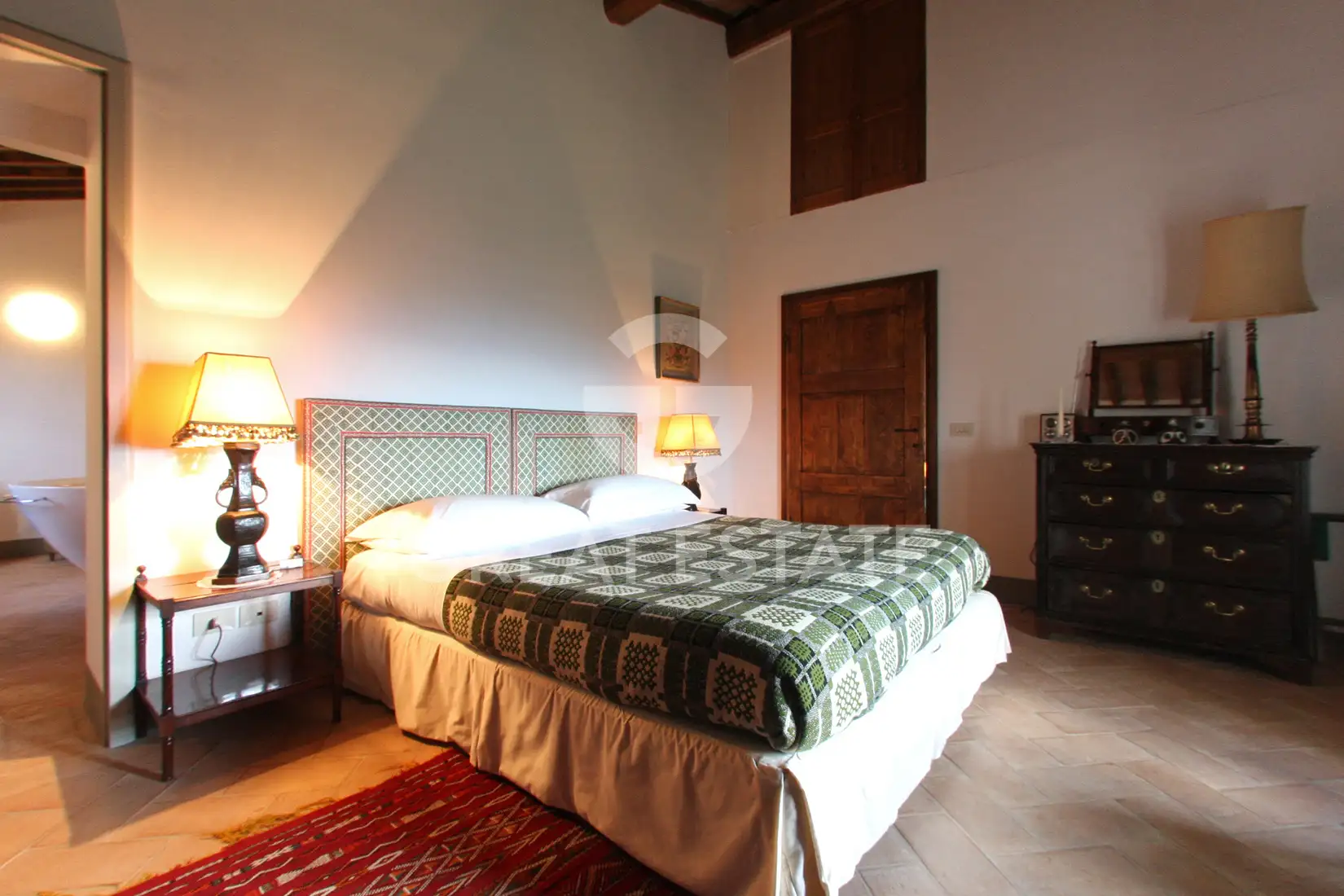 House 633m² in Italy, Viterbo. Priced at 898000€ rent photo-15