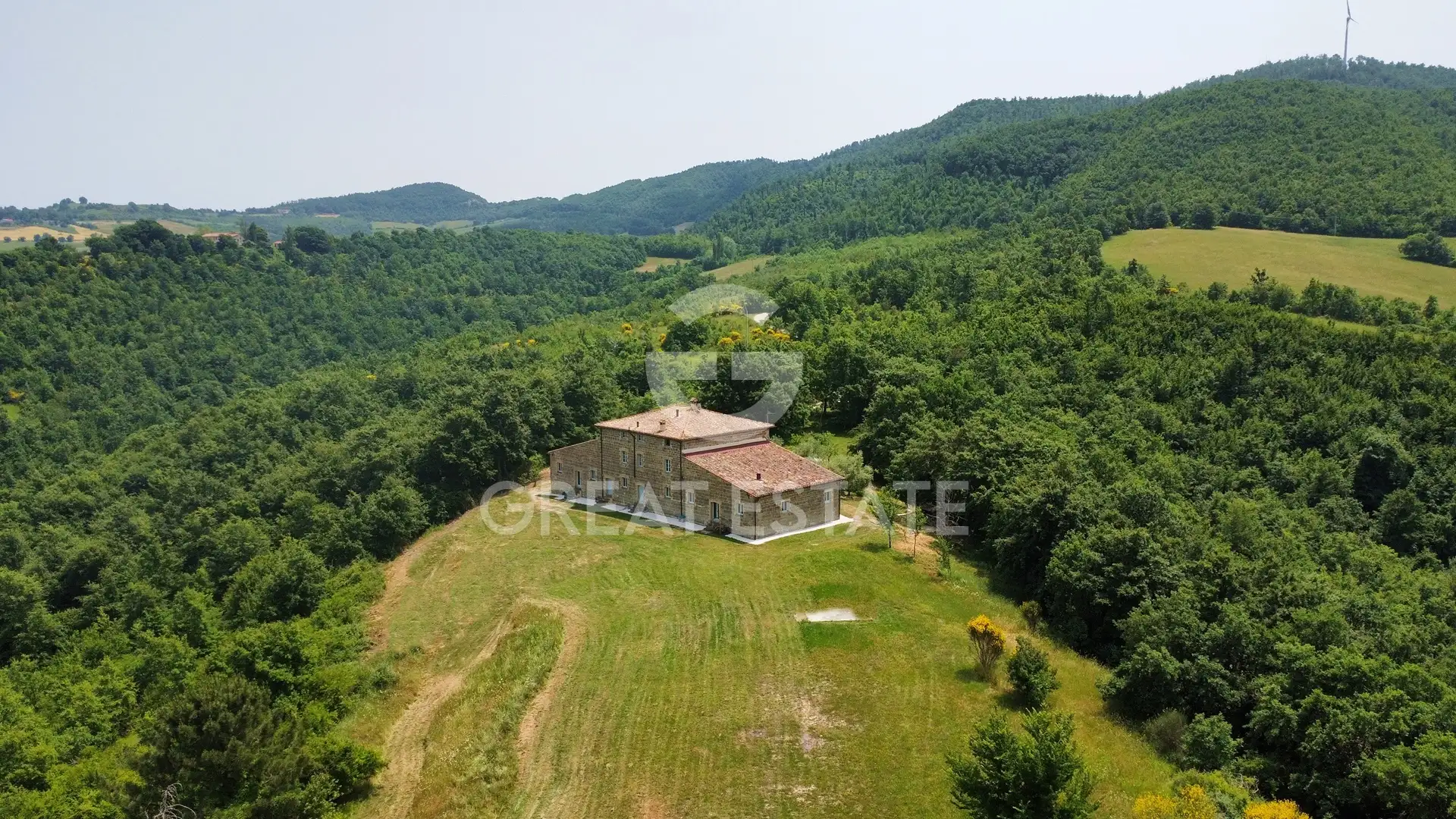 House 844m² in Italy, Perugia. Priced at 780000€ rent photo-14