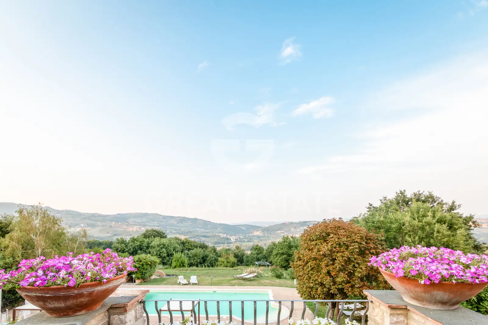 House 970m² in Italy, Perugia. Priced at 1490000€ rent photo-10