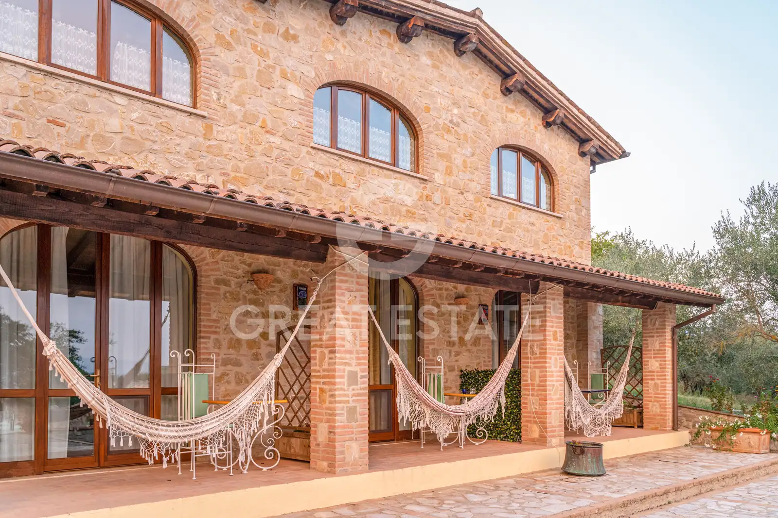 House 970m² in Italy, Perugia. Priced at 1490000€ rent photo-13