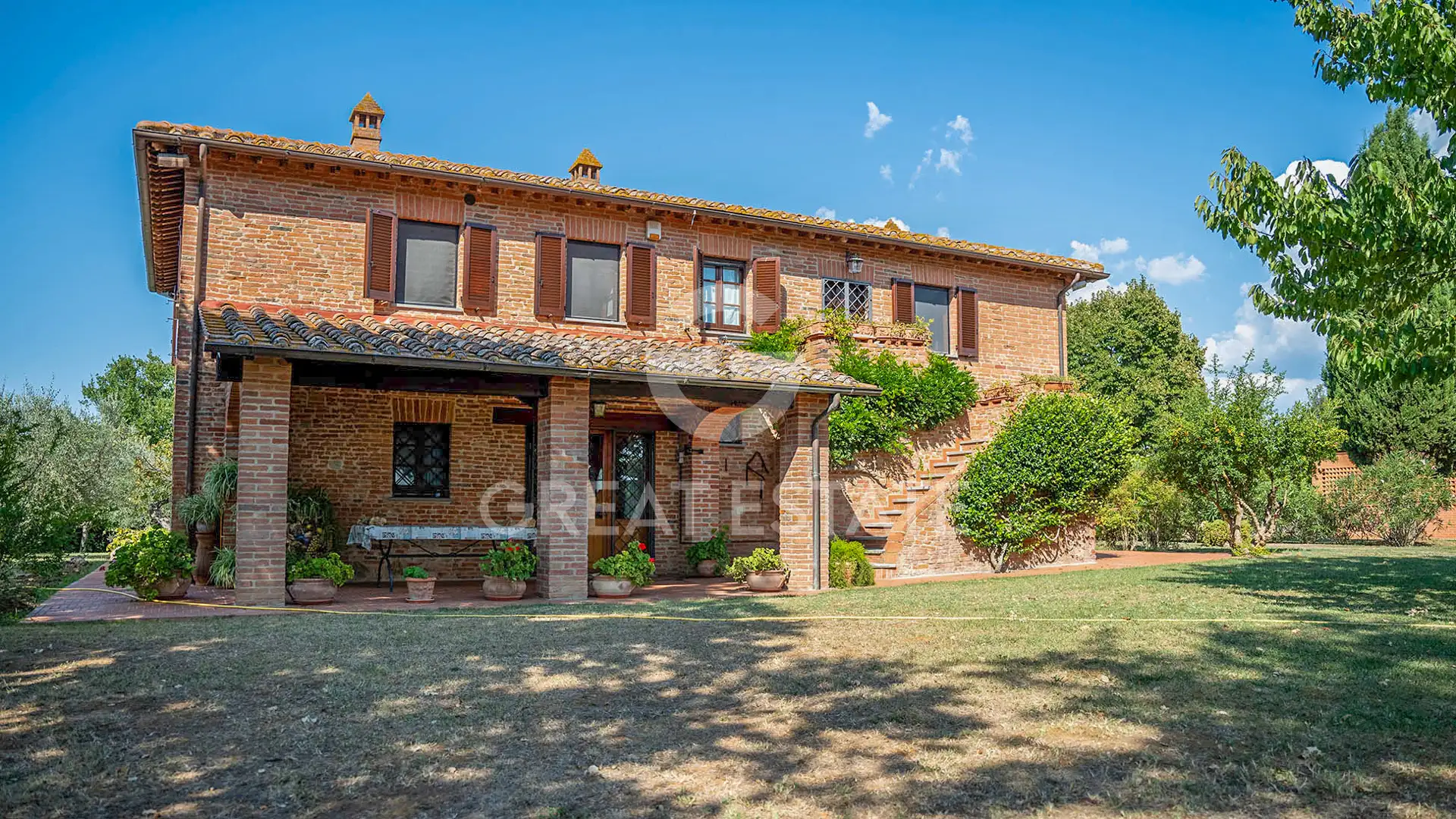 House 544m² in Italy, Perugia. Priced at 1100000€ rent photo-5
