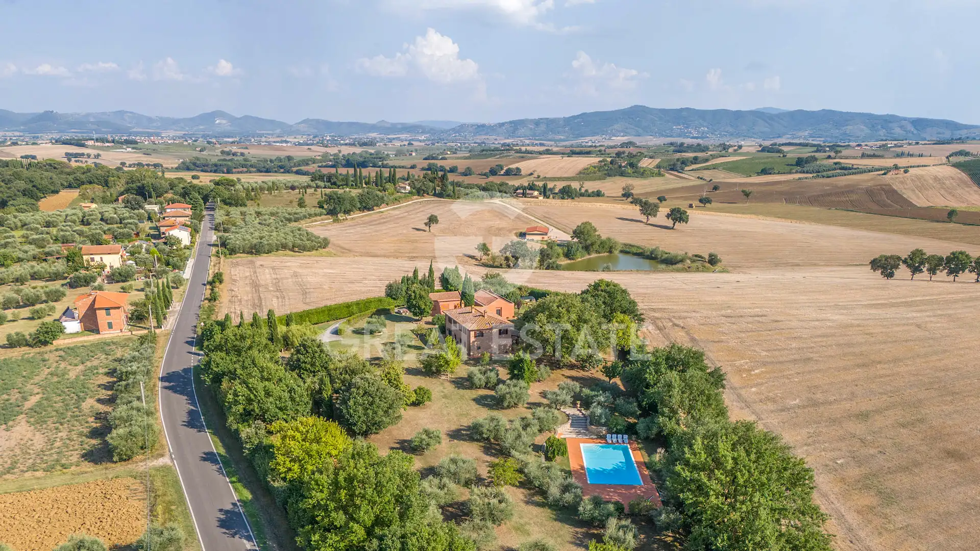 House 544m² in Italy, Perugia. Priced at 1100000€ rent photo-9