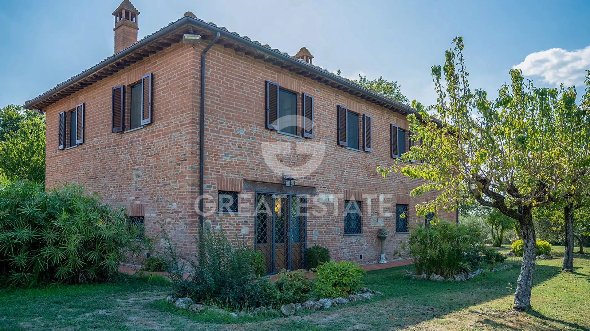 House 544m² in Italy, Perugia. Priced at 1100000€ rent photo-12