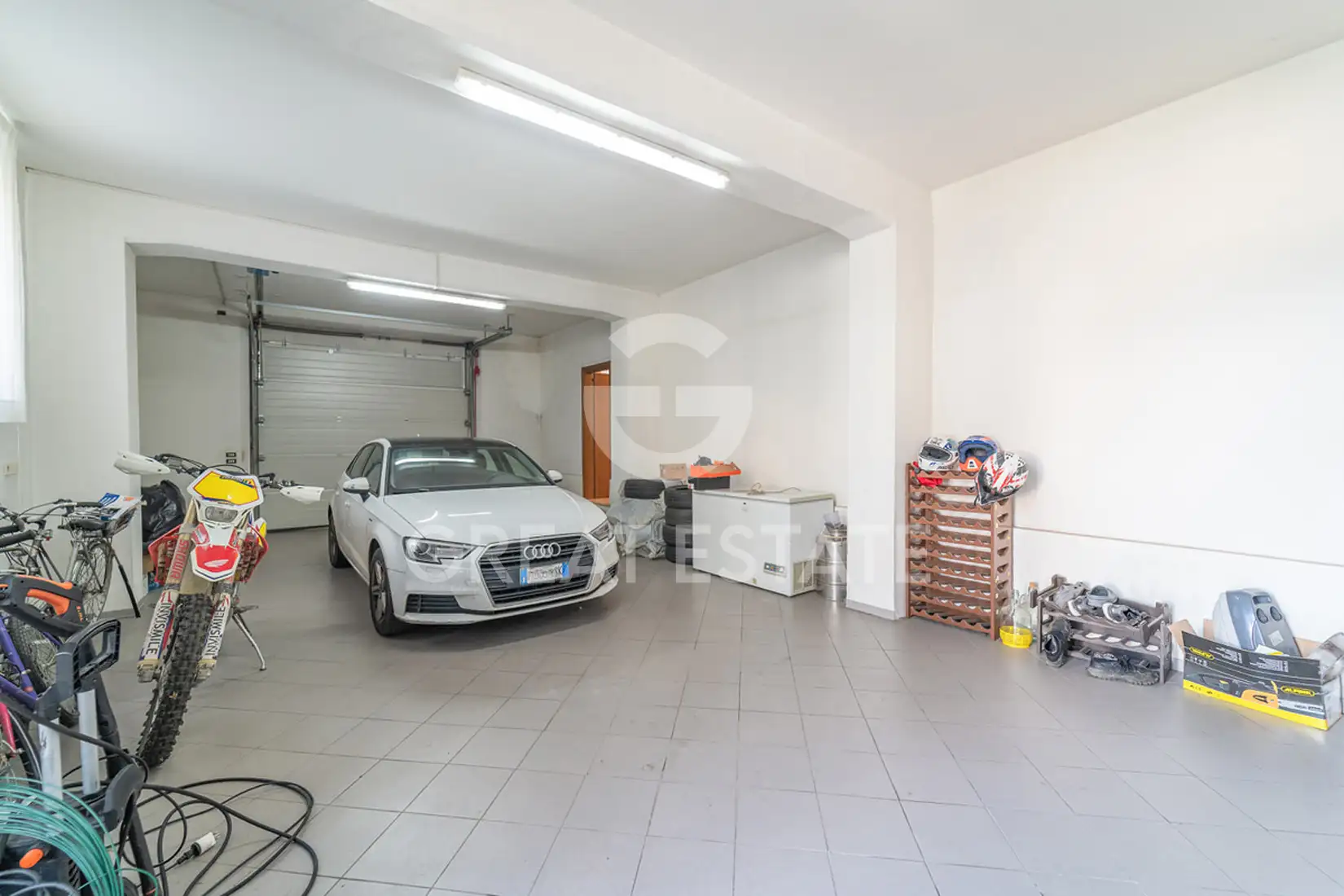 Villa 2165m² in Italy, Perugia. Priced at 790000€ rent photo-15
