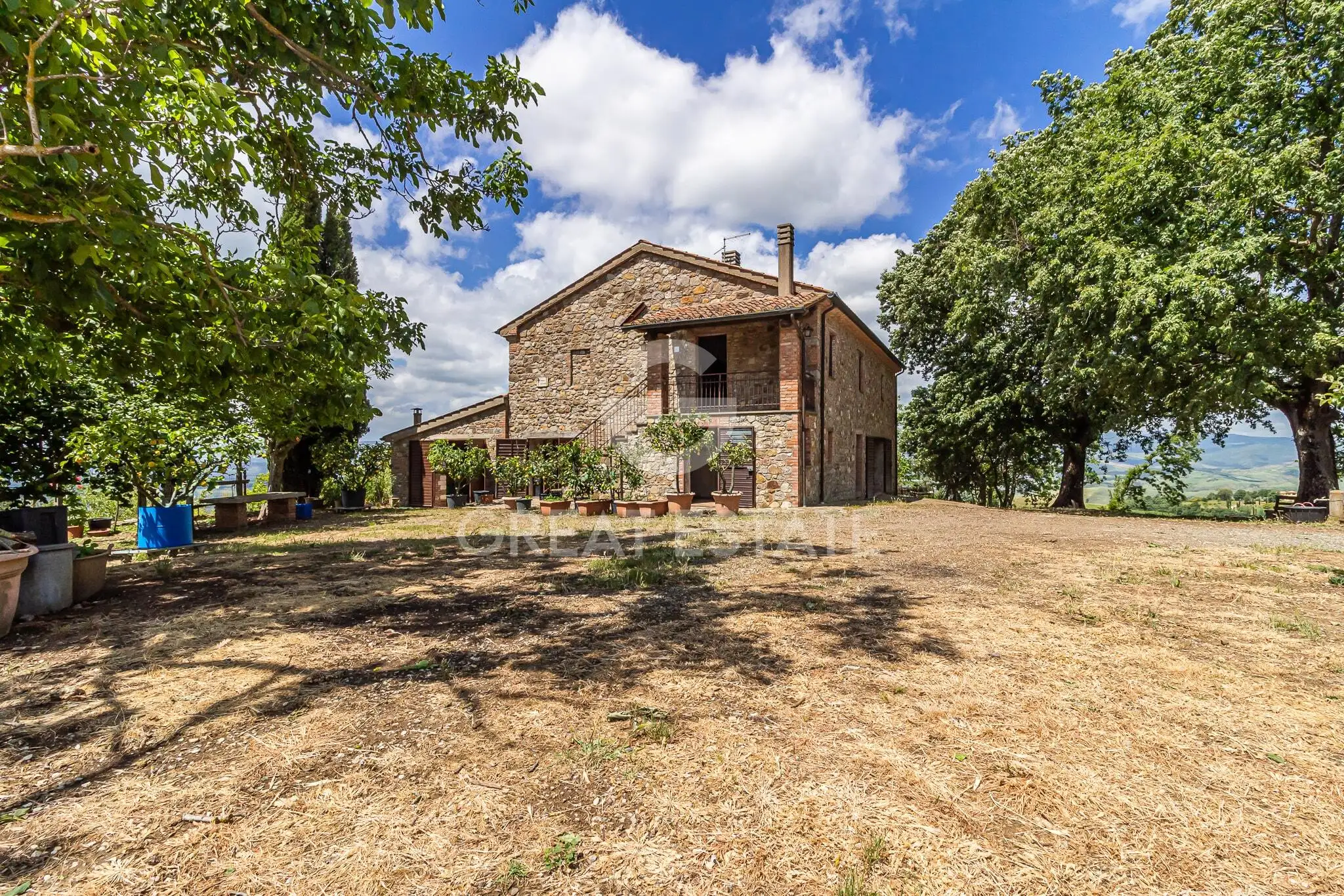 House 380m² in Italy, Viterbo. Priced at 540000€ rent photo-5