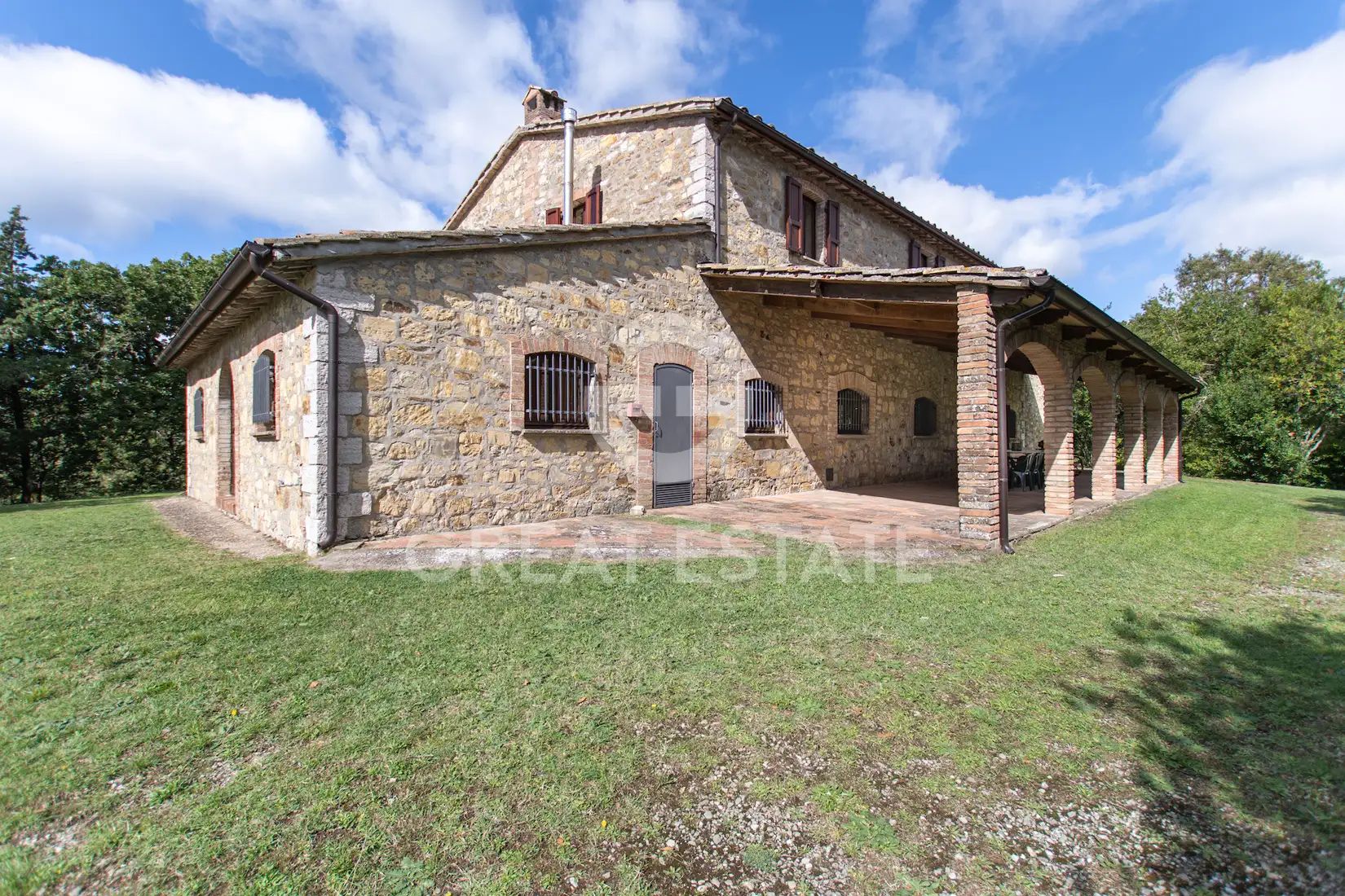 House 569m² in Italy, Terney. Priced at 530000€ rent photo-7
