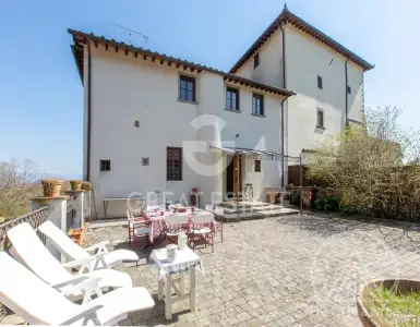 Buy in Italy for 595000€