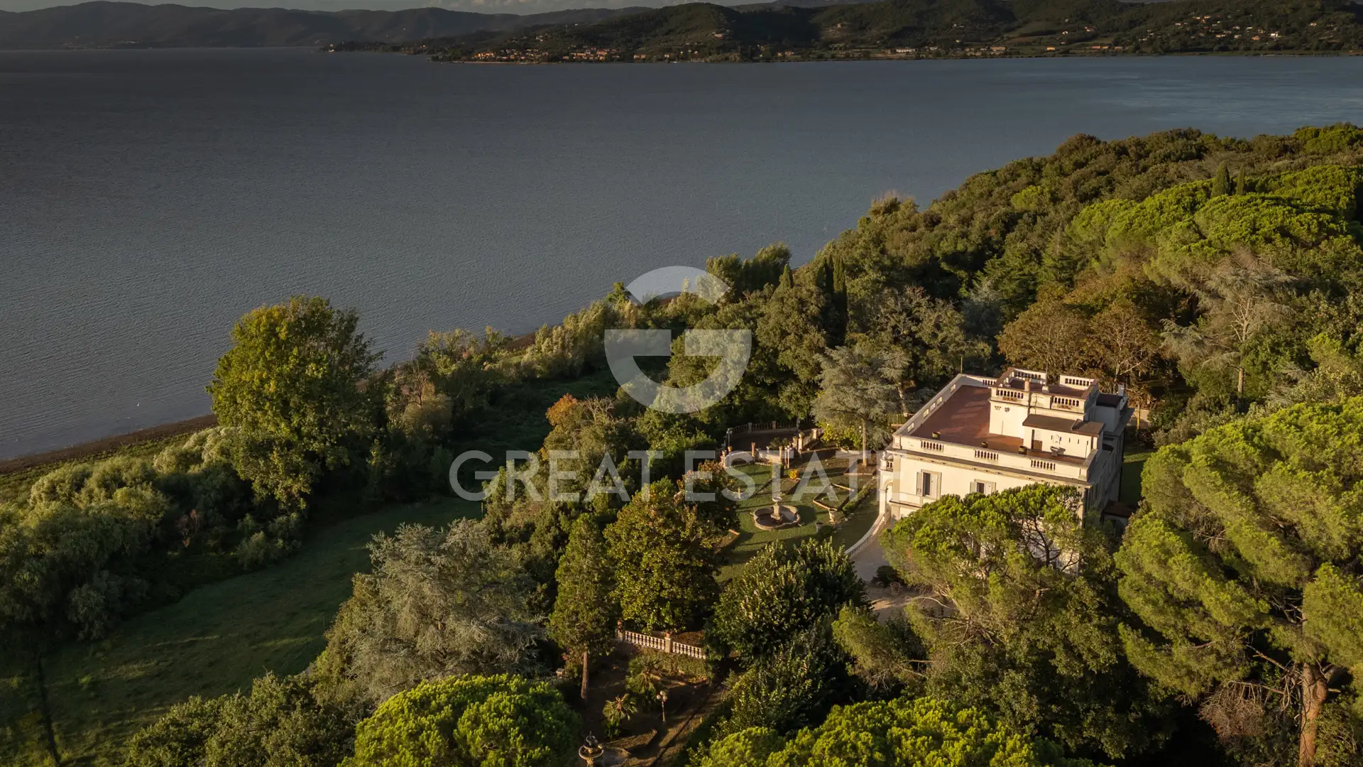 Villa 1097m² in Italy, Perugia. Priced at 2300000€ rent photo-3