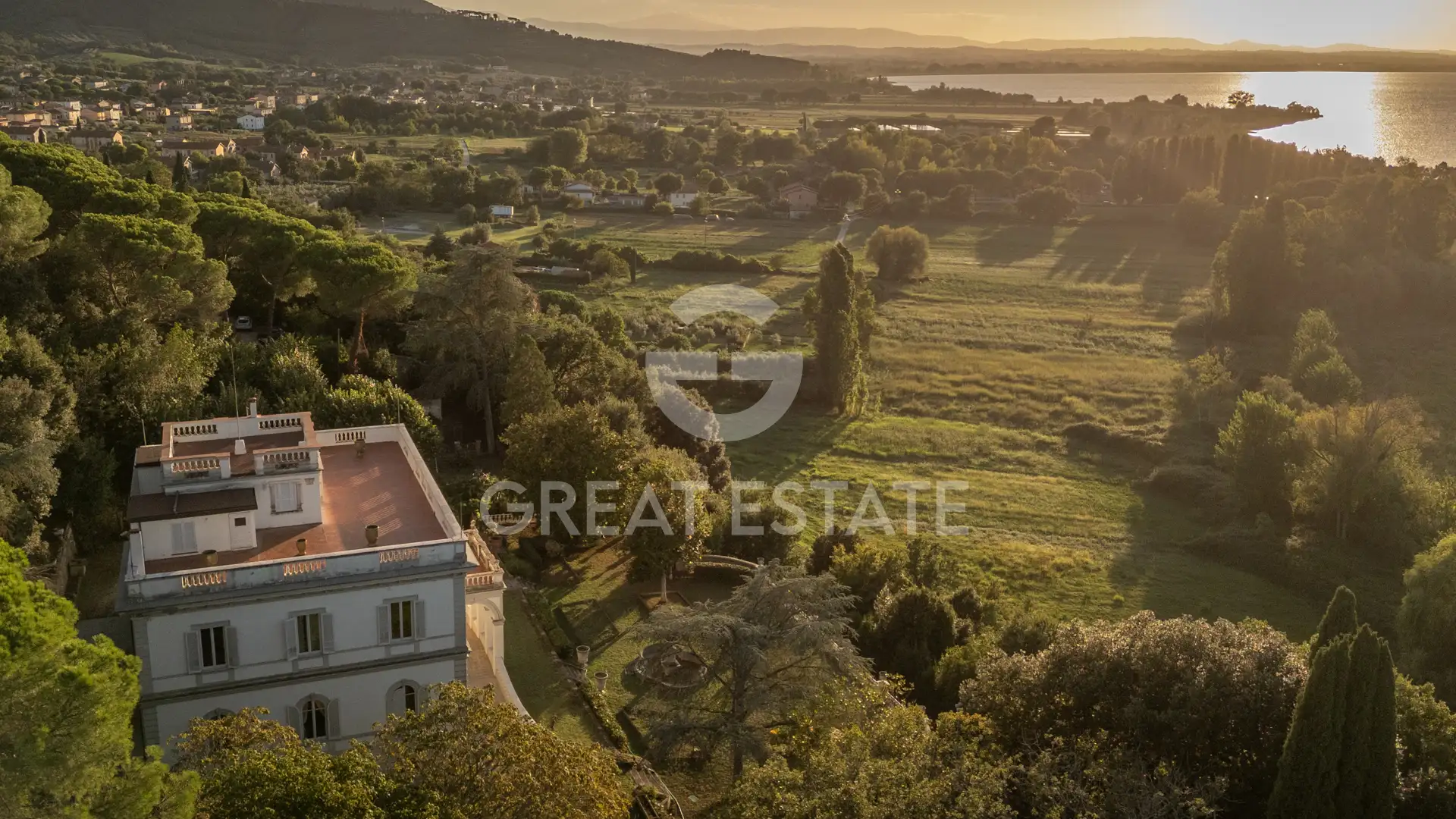 Villa 1097m² in Italy, Perugia. Priced at 2300000€ rent photo-10