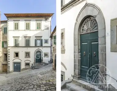 Buy in Italy for 520000€