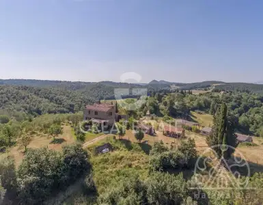 Buy in Italy for 1390000€