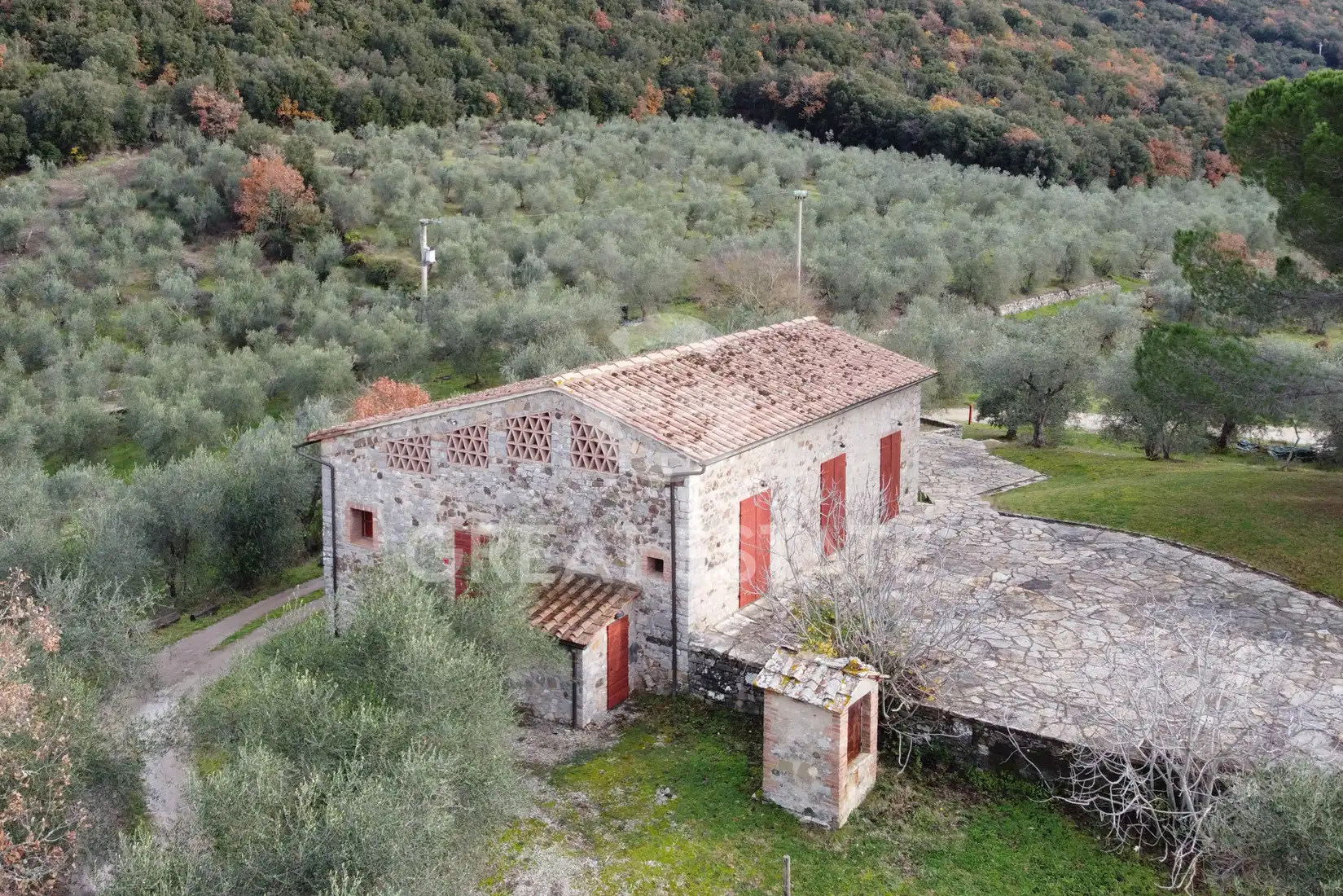 House 2745m² in Italy, Siena. Priced at 2800000€ rent photo-4
