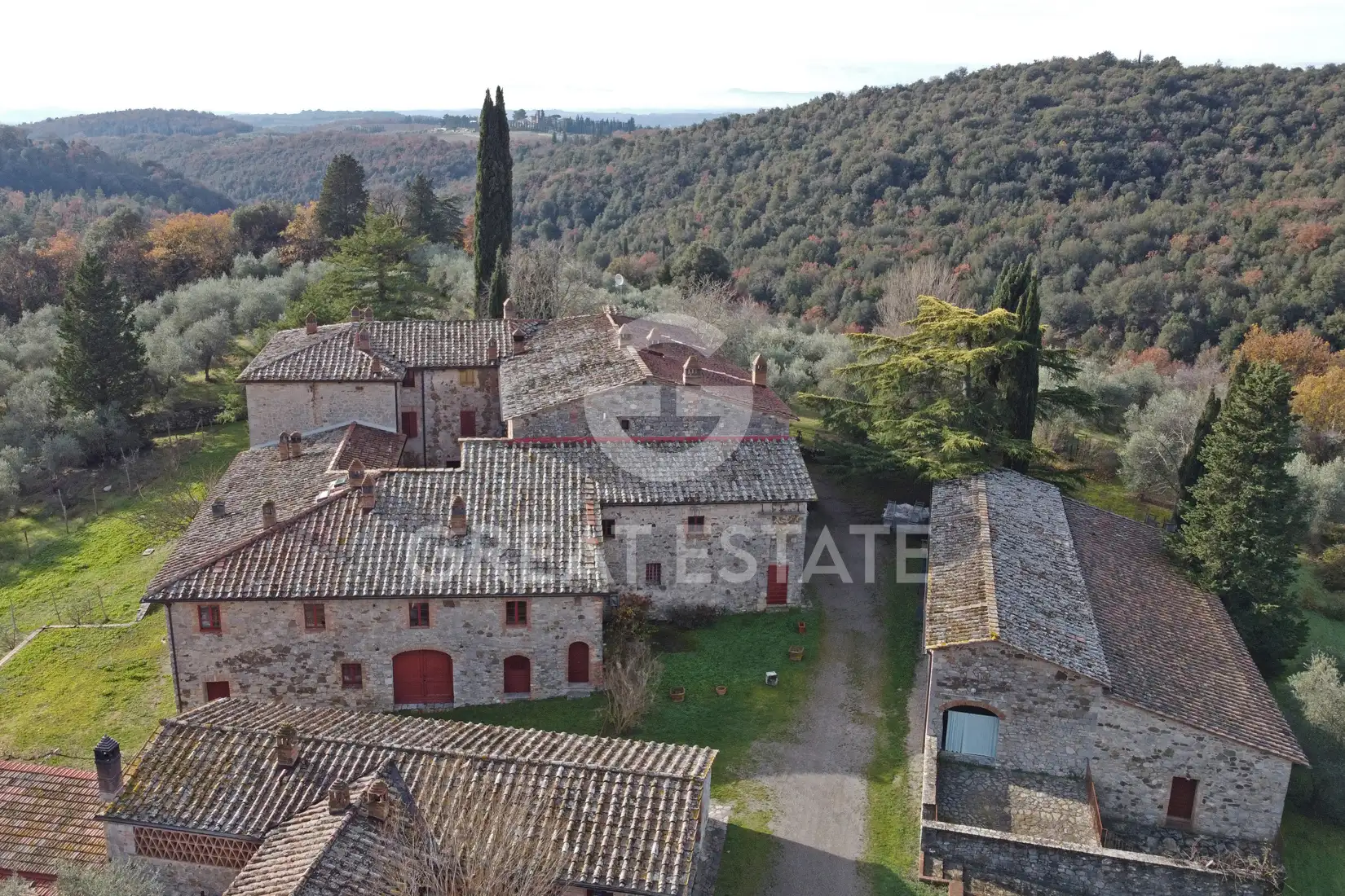 House 2745m² in Italy, Siena. Priced at 2800000€ rent photo-12