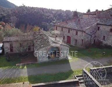 Buy in Italy for 2800000€