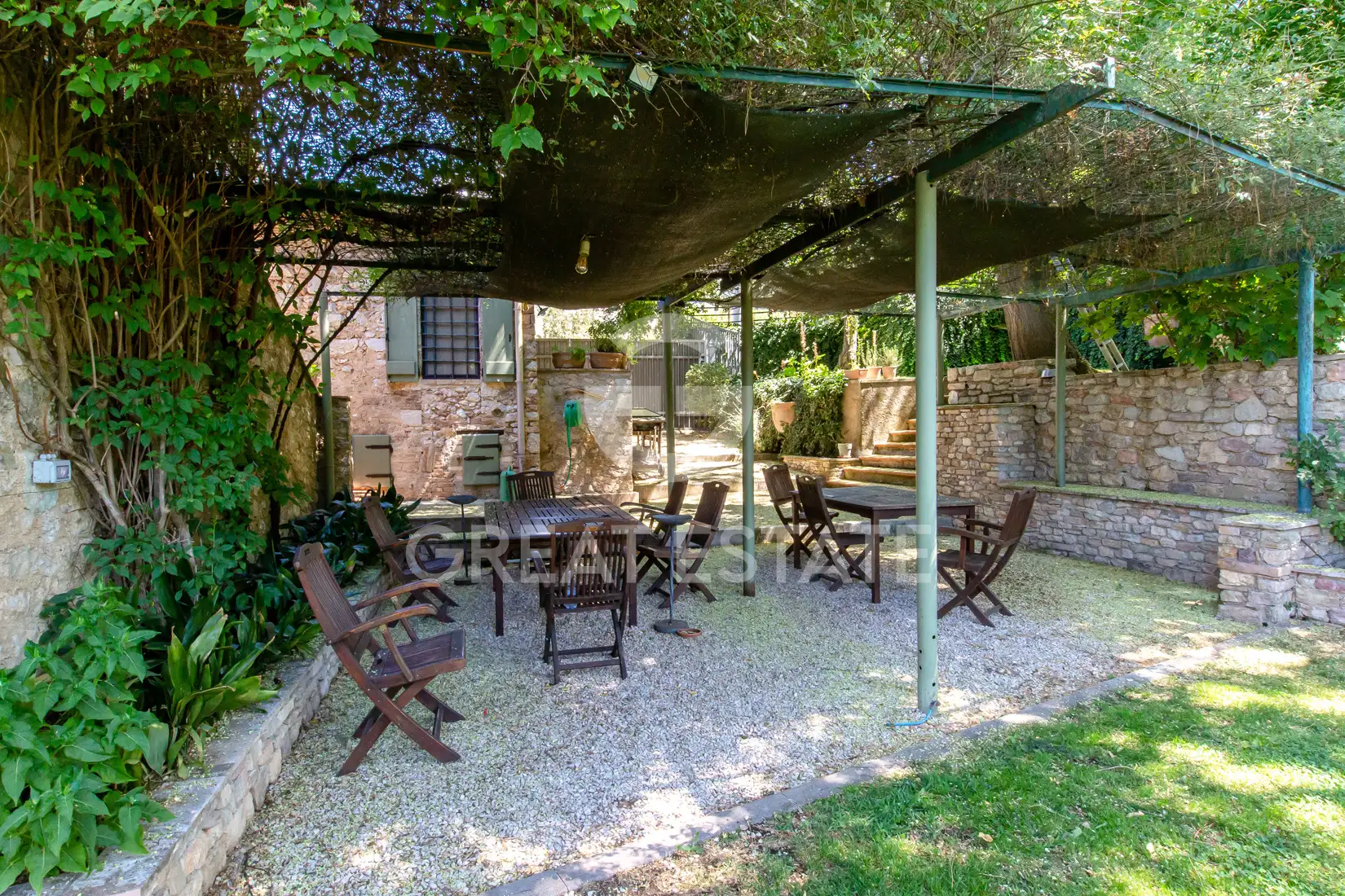 House 530m² in Italy, Perugia. Priced at 1300000€ rent photo-9