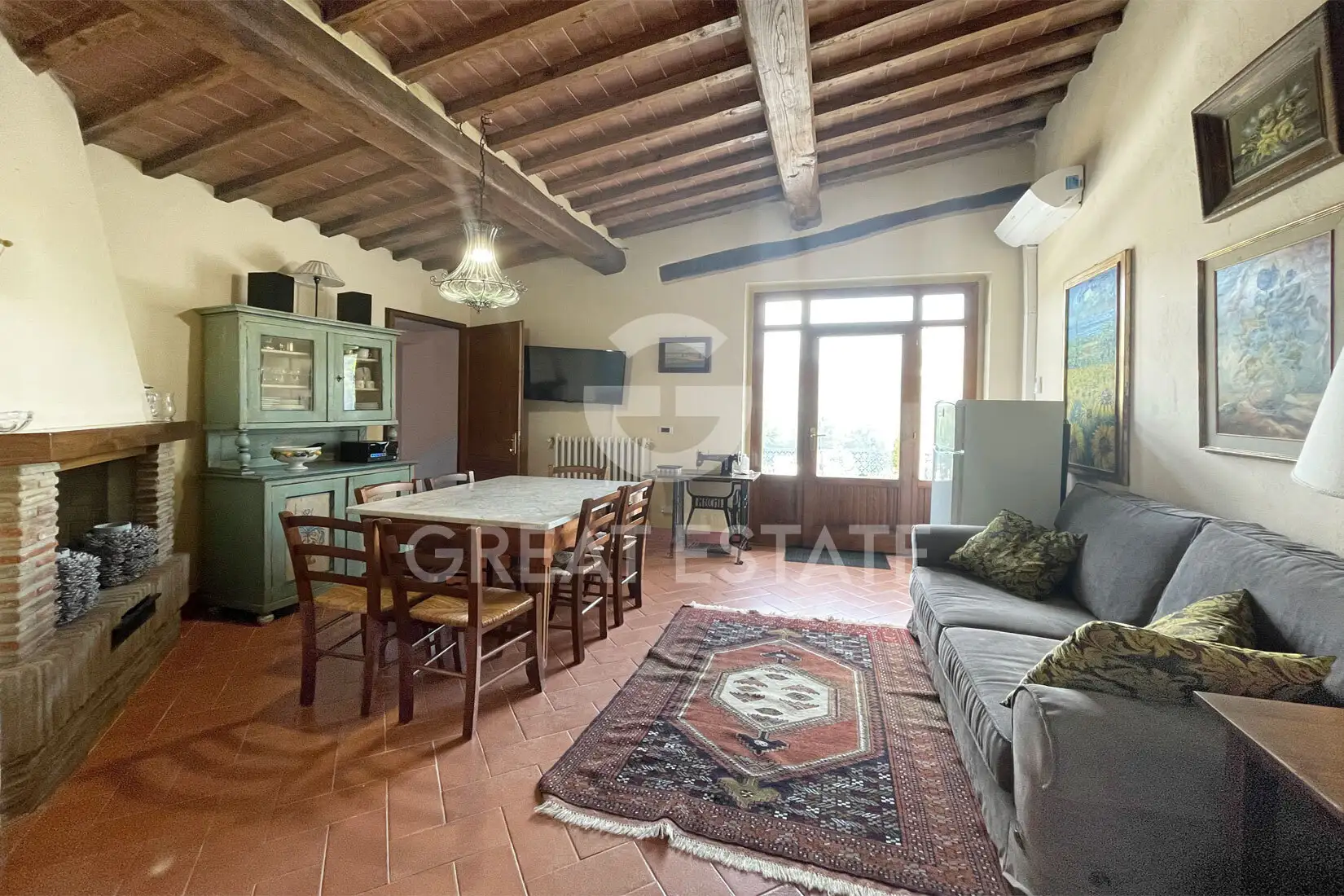 House 345m² in Italy, Arezzo. Priced at 1400000€ rent photo-10