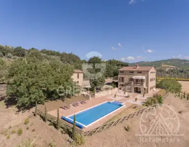 Buy in Italy for 1650000€