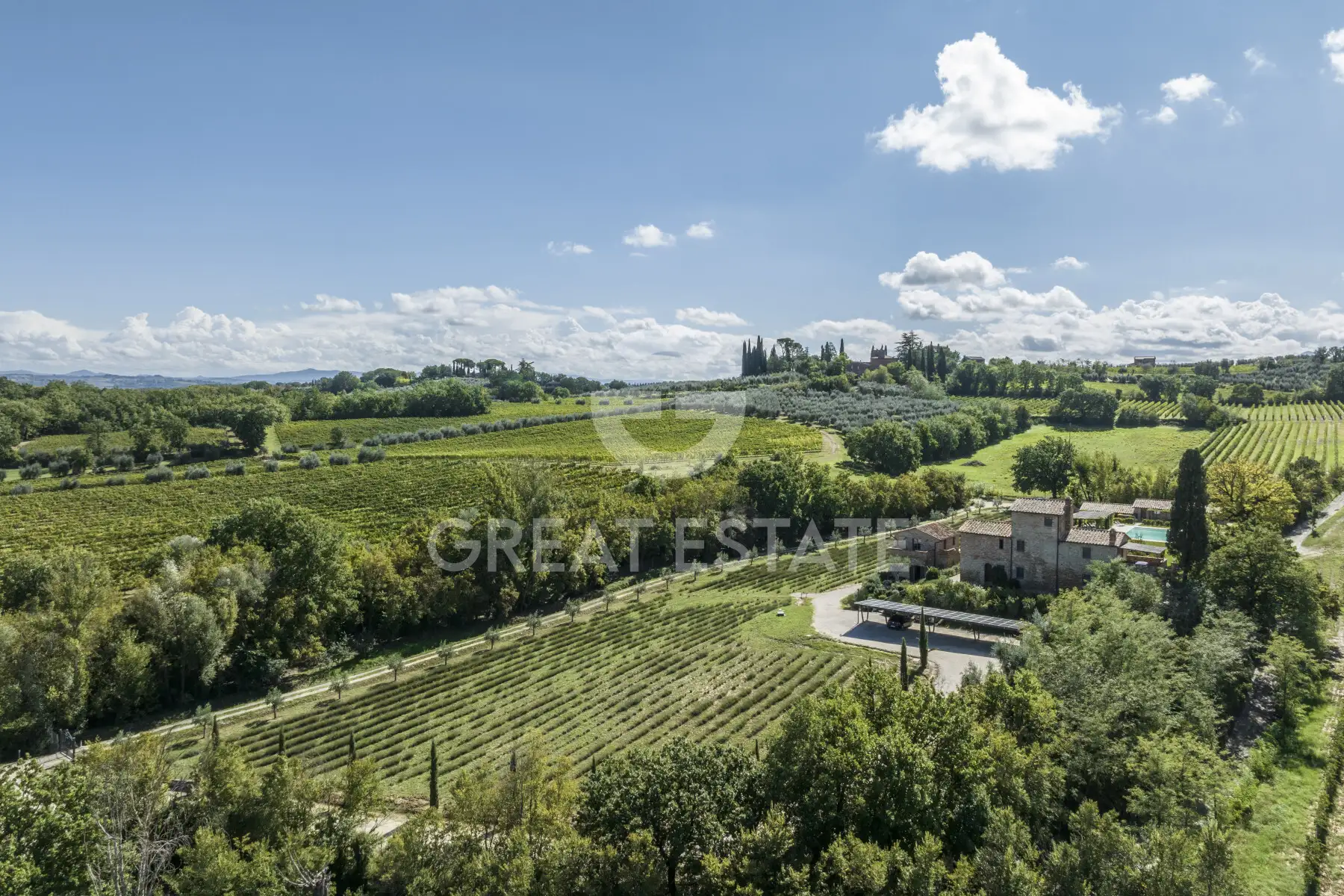 House 588m² in Italy, Siena. Priced at 3200000€ rent photo-14