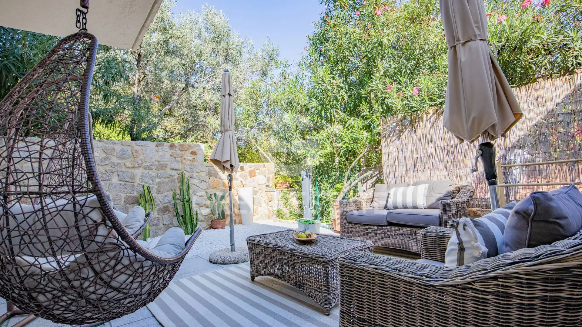 Flat 194m² in Italy, Grosseto. Priced at 720000€ rent photo-2