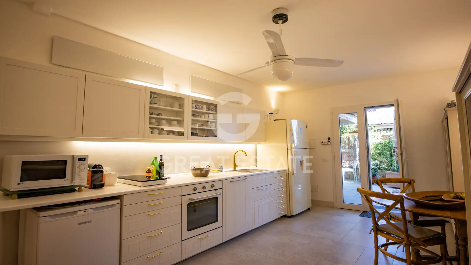Flat 194m² in Italy, Grosseto. Priced at 720000€ rent photo-8