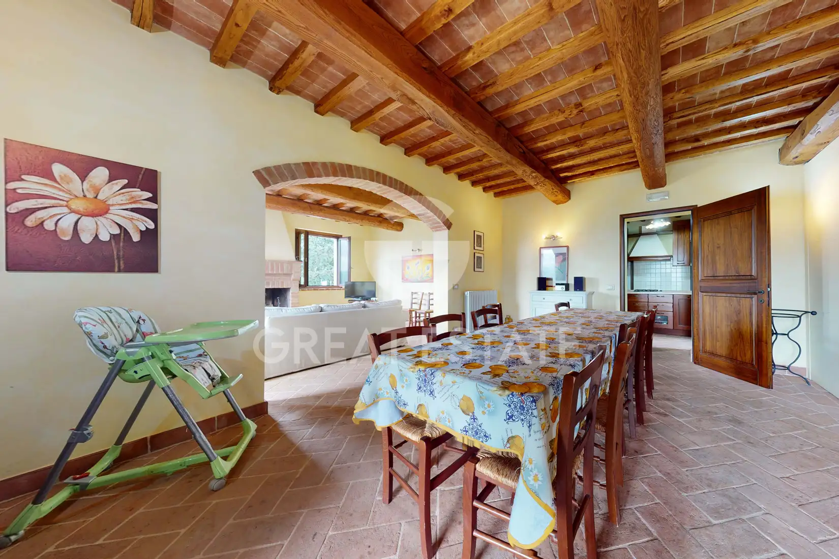 House 722m² in Italy, Perugia. Priced at 850000€ rent photo-11