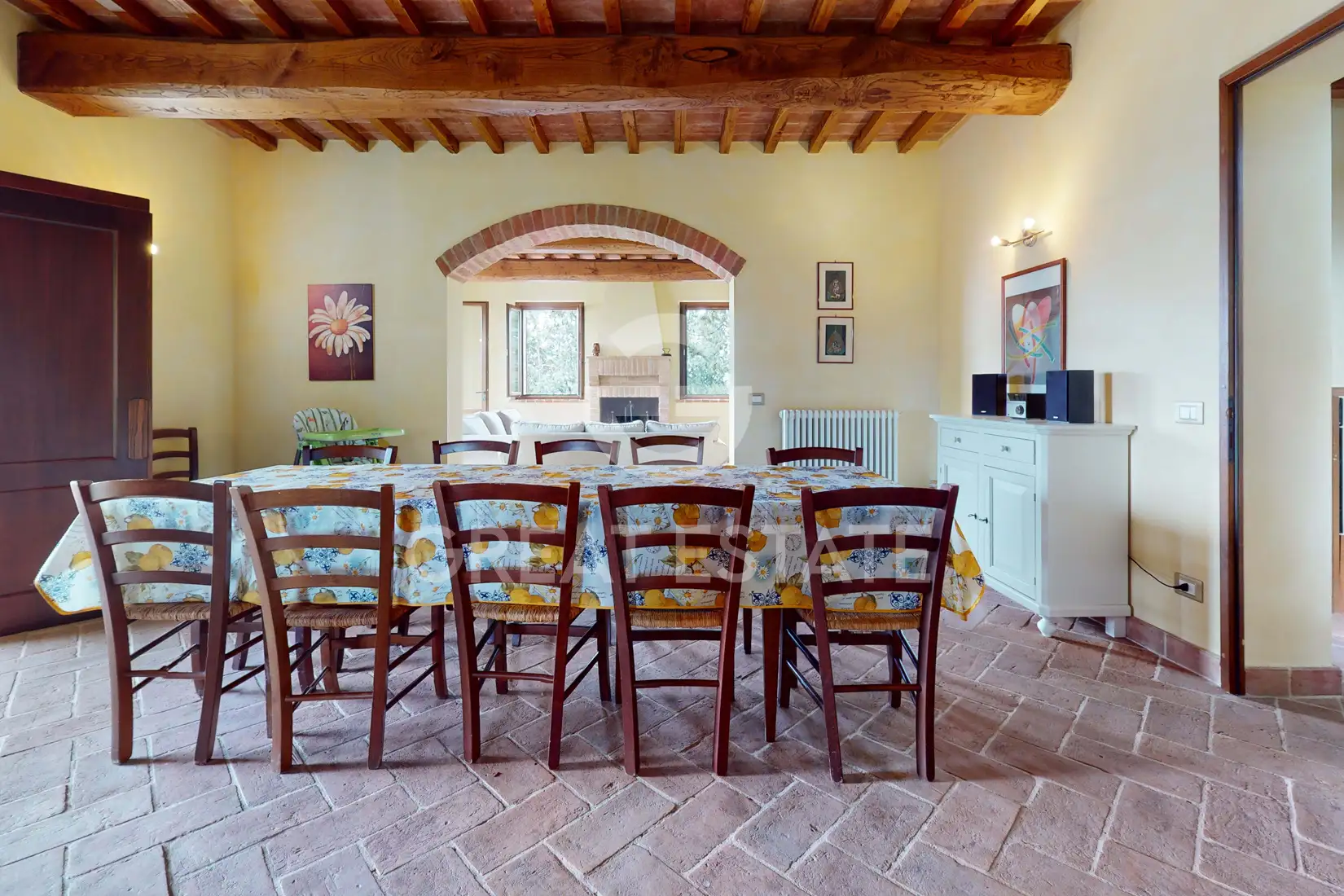 House 722m² in Italy, Perugia. Priced at 850000€ rent photo-13