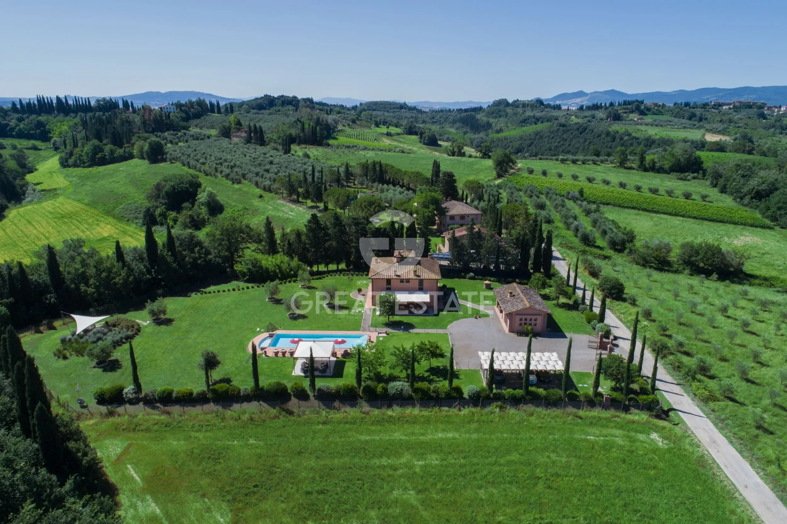 Villa 444m² in Italy, Pisa. Priced at 2200000€ rent photo-2