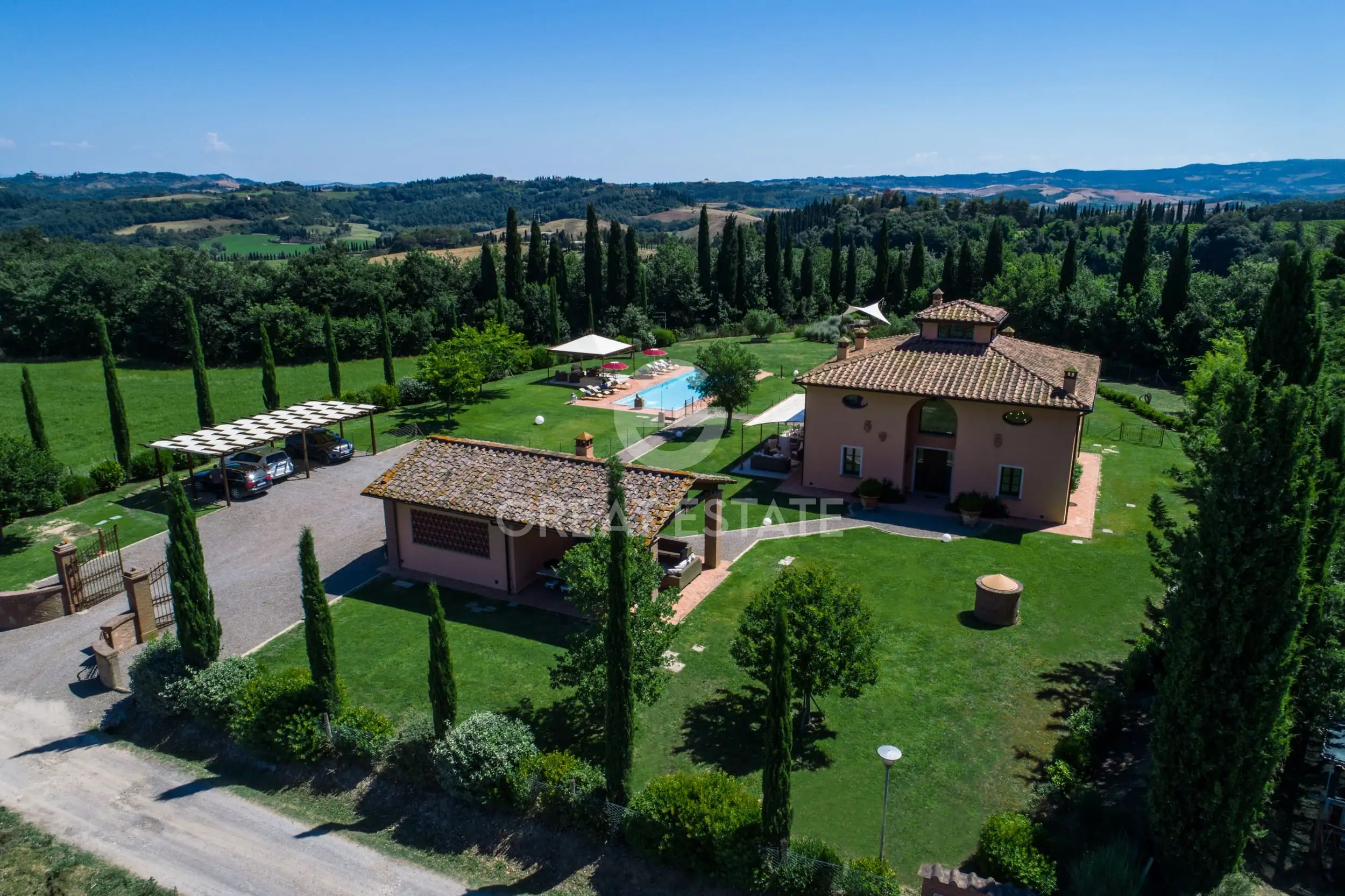 Villa 444m² in Italy, Pisa. Priced at 2200000€ rent photo-3