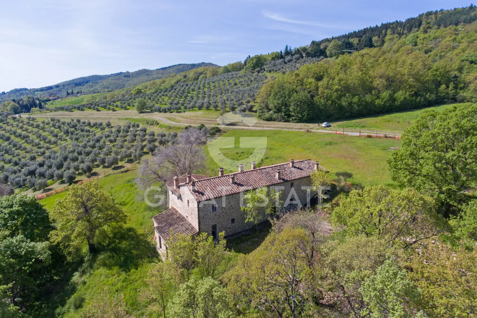 House 338m² in Italy, Siena. Priced at 2200000€ rent photo-14