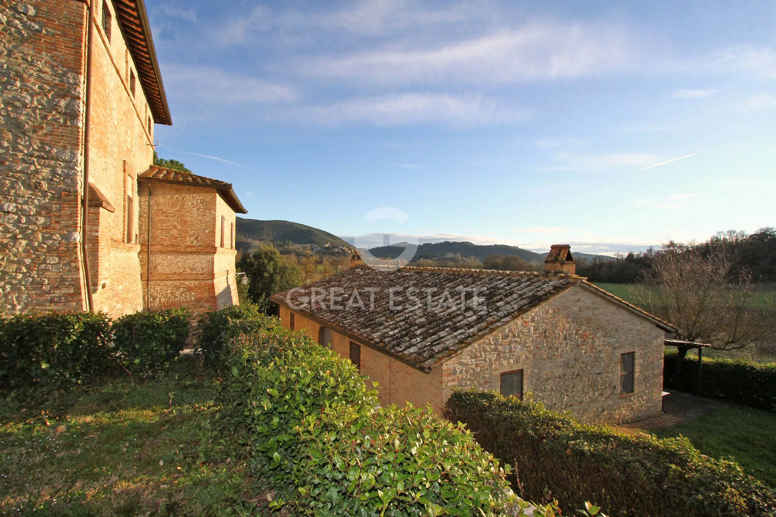 House 1324m² in Italy, Perugia. Priced at 1380000€ rent photo-10
