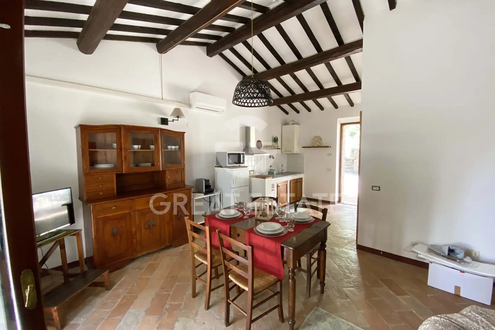House 1324m² in Italy, Perugia. Priced at 1380000€ rent photo-15