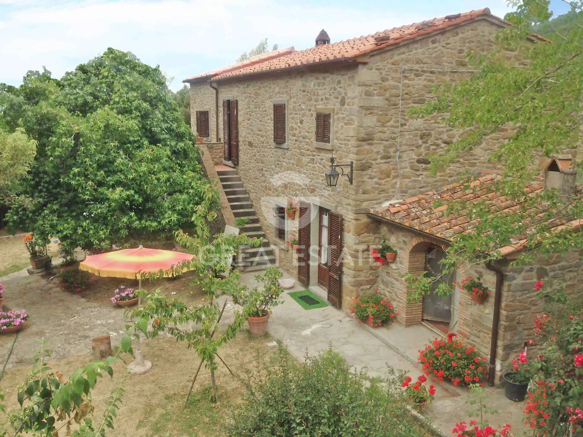 House 265m² in Italy, Arezzo. Priced at 730000€ rent photo-6