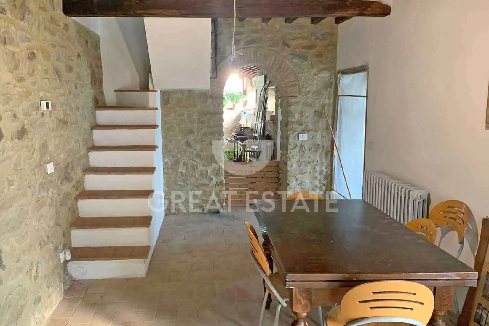 House 265m² in Italy, Arezzo. Priced at 730000€ rent photo-13