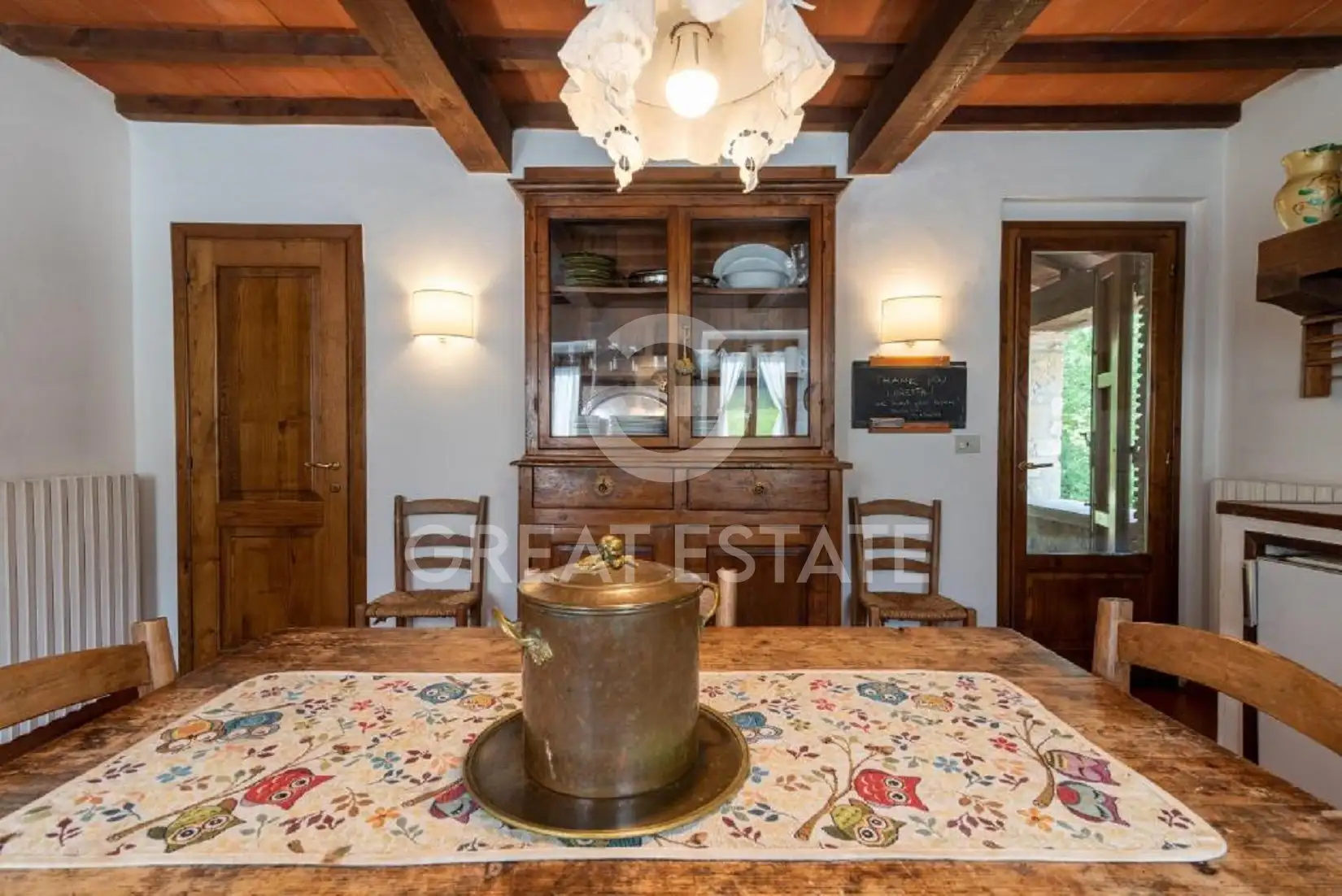 House 1117m² in Italy, Arezzo. Priced at 1490000€ rent photo-15