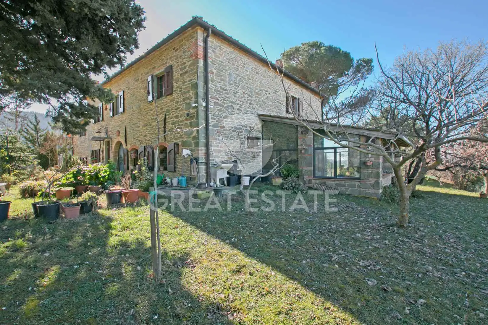 House 551m² in Italy, Siena. Priced at 1650000€ rent photo-15