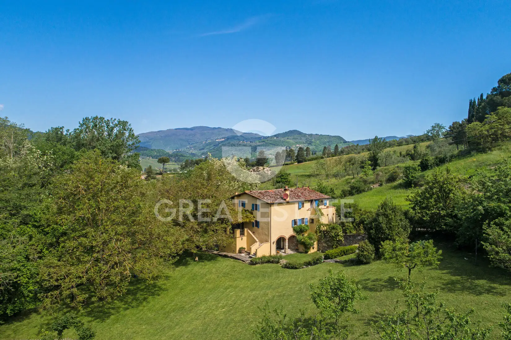 House 335m² in Italy, Florence. Priced at 1200000€ rent photo-2