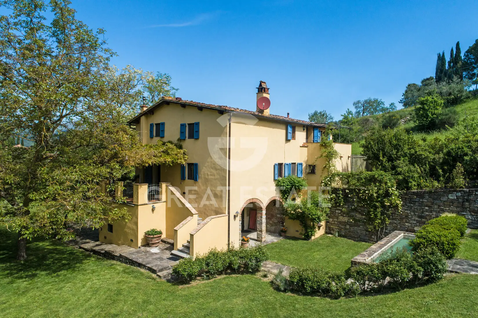 House 335m² in Italy, Florence. Priced at 1200000€ rent photo-4