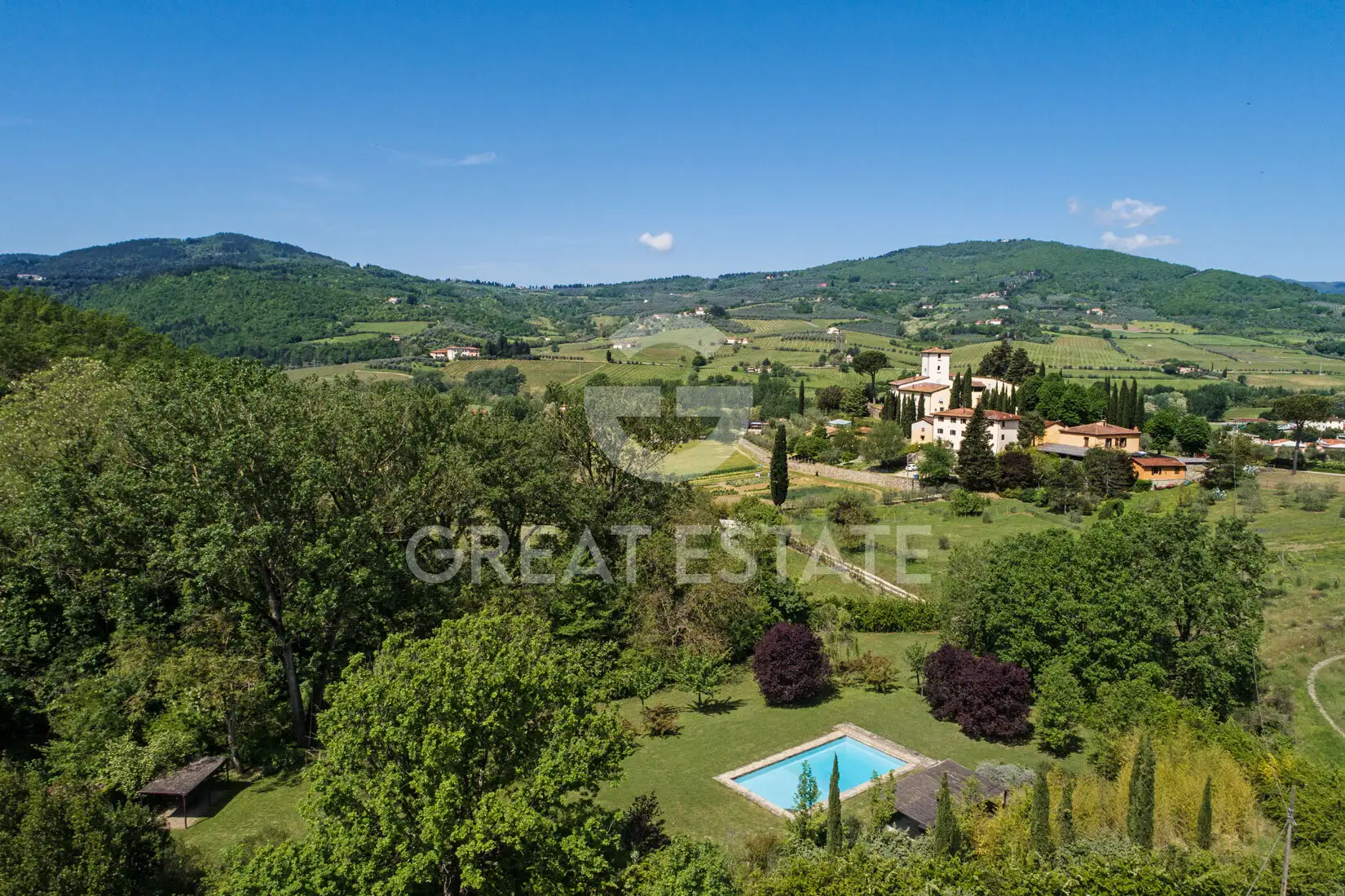 House 335m² in Italy, Florence. Priced at 1200000€ rent photo-6