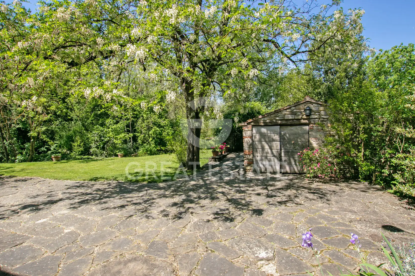 House 335m² in Italy, Florence. Priced at 1200000€ rent photo-13