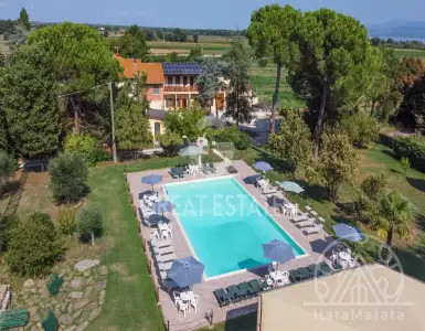Buy in Italy for 895000€