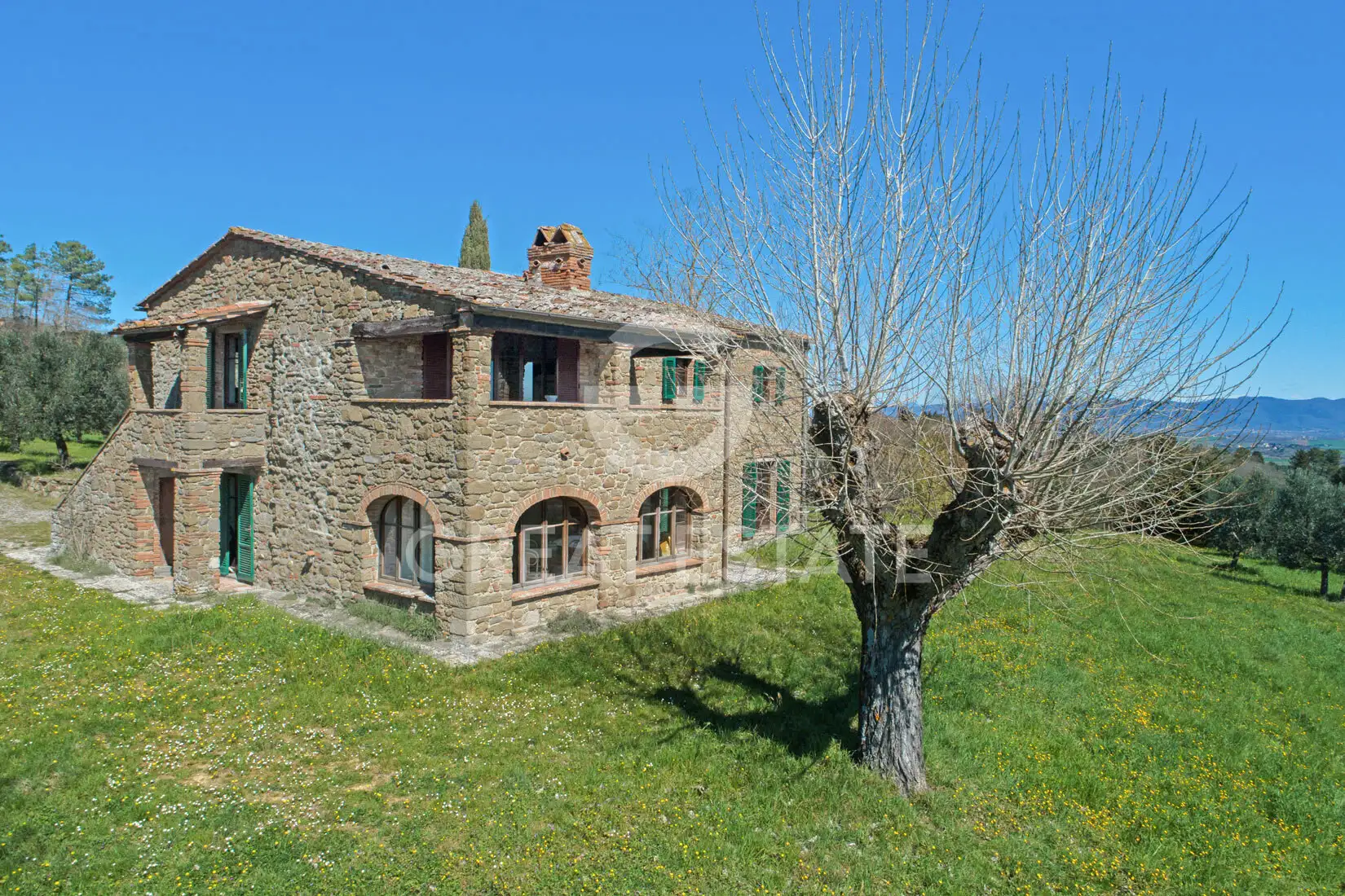 House 263m² in Italy, Arezzo. Priced at 890000€ rent photo-4