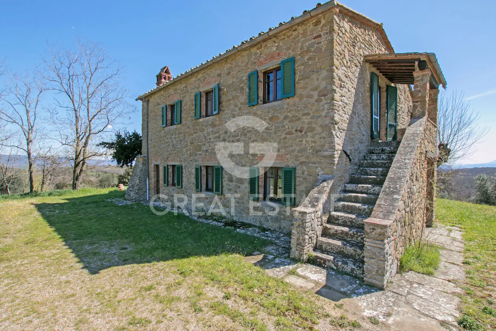 House 263m² in Italy, Arezzo. Priced at 890000€ rent photo-12